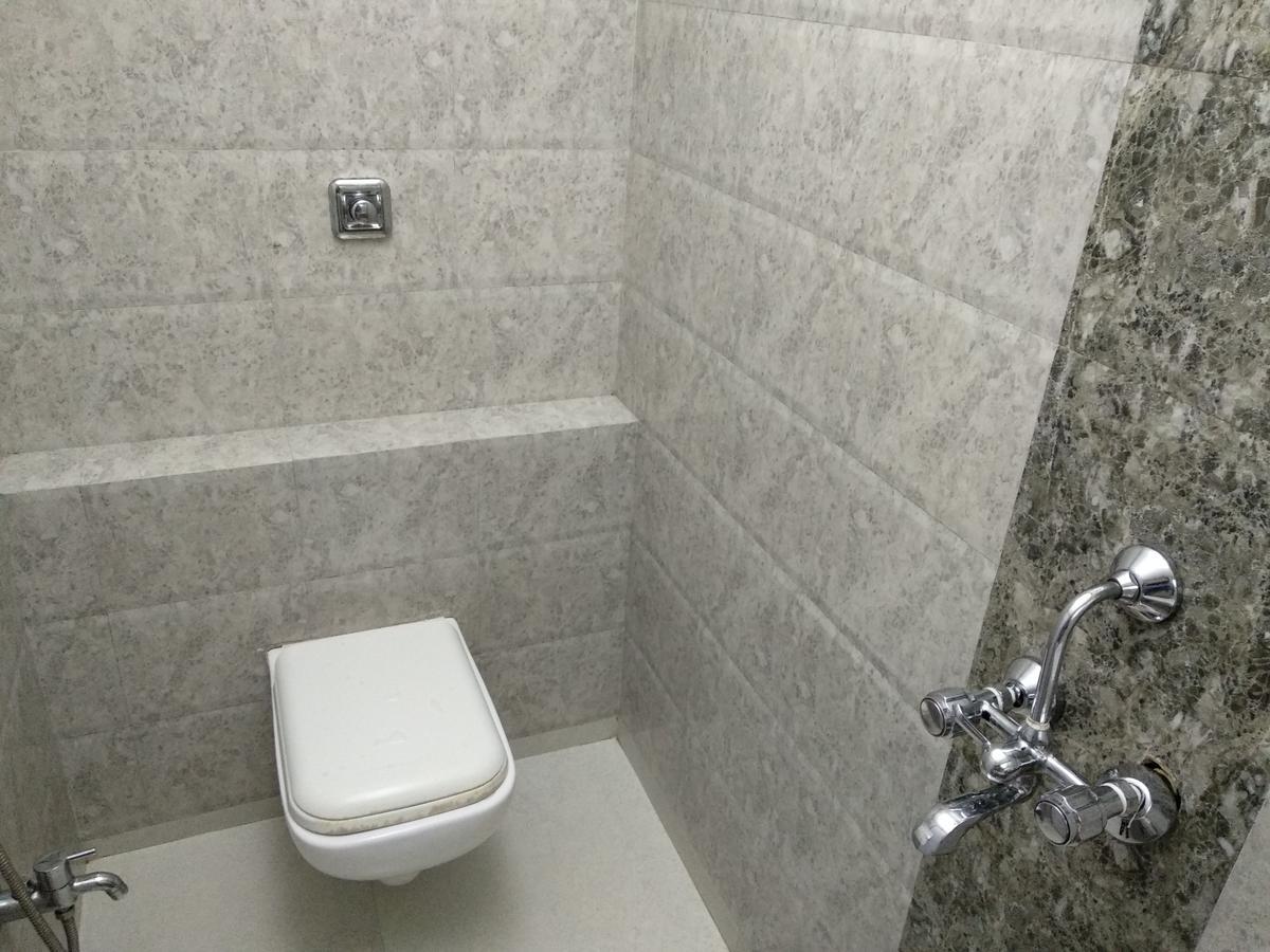 Hotel Karishma Мумбай Екстериор снимка